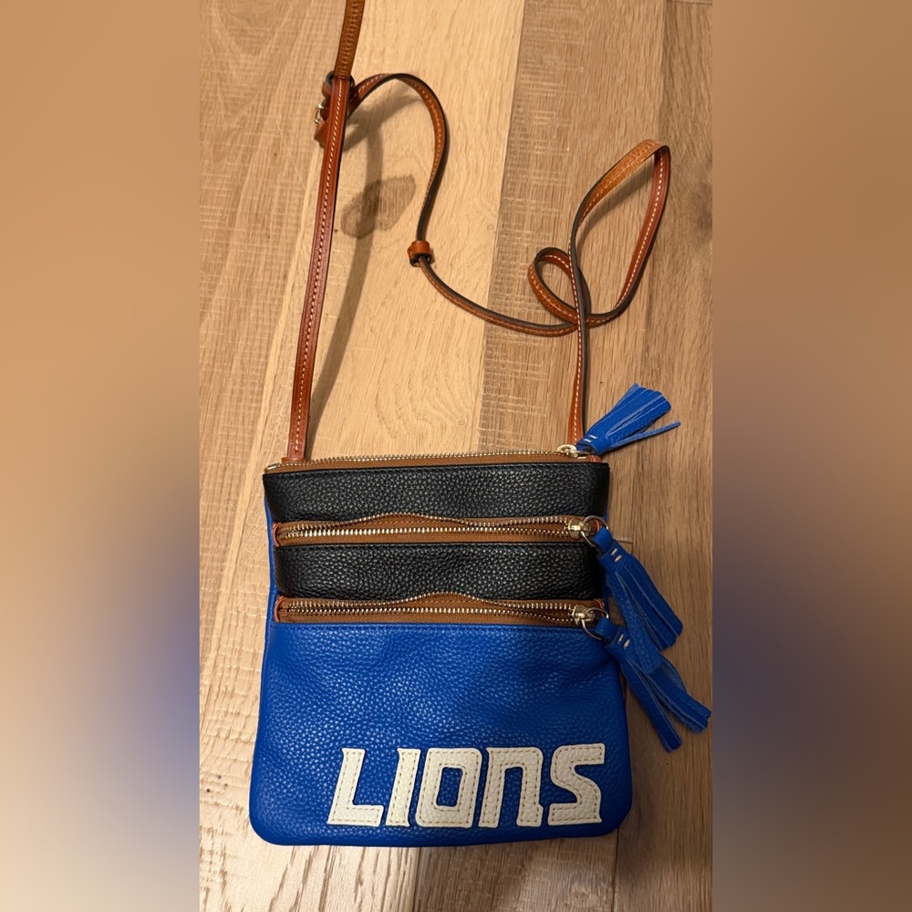 Crossbody Detroit Lions Purse Dooney & Bourke Leather Triple-Zip Bag